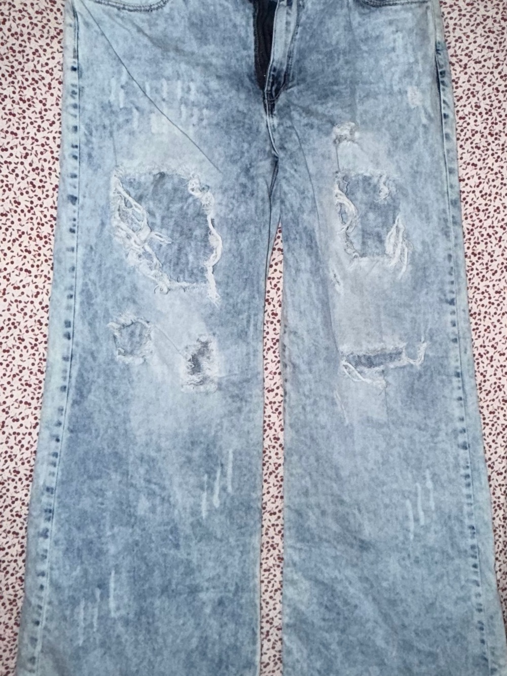 Light Blue Distressed Women’s Jeans - Casual Ripped Denim